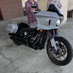 2024 Harley-Davidson FXLRST