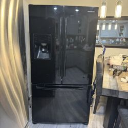  Refrigerator (samsung) 