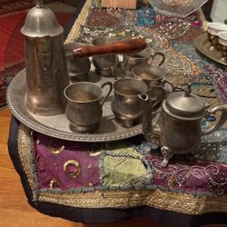 Antique  Annon  Cafe  Set 