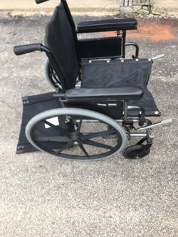 Invacare 9000sl series light weight wheel chair