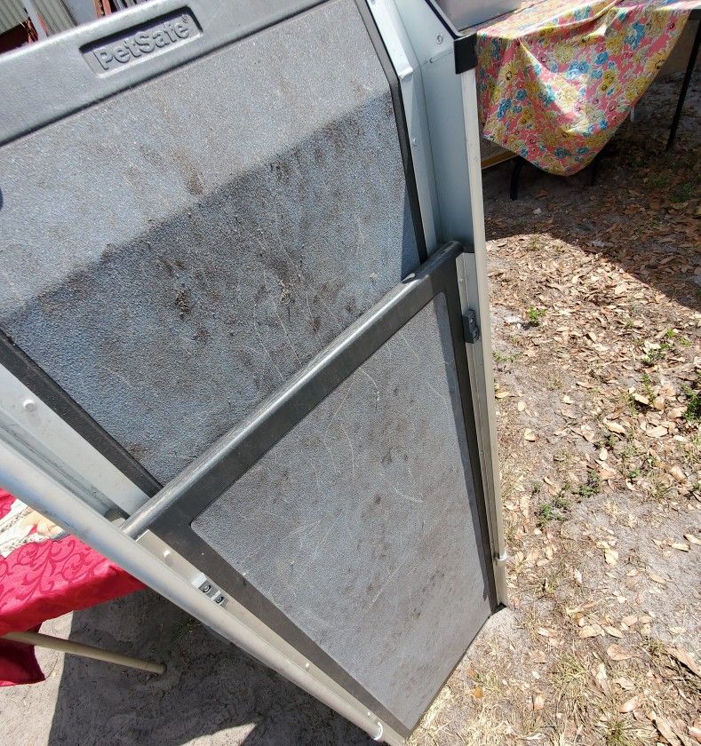 Dog Stairs Ramp Or Dog Car Ramp, Huge And Sturdy  And Telescopes Out.