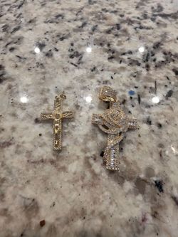 18 K Pendants