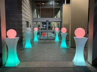 Led Cocktail Table For Your Party 
