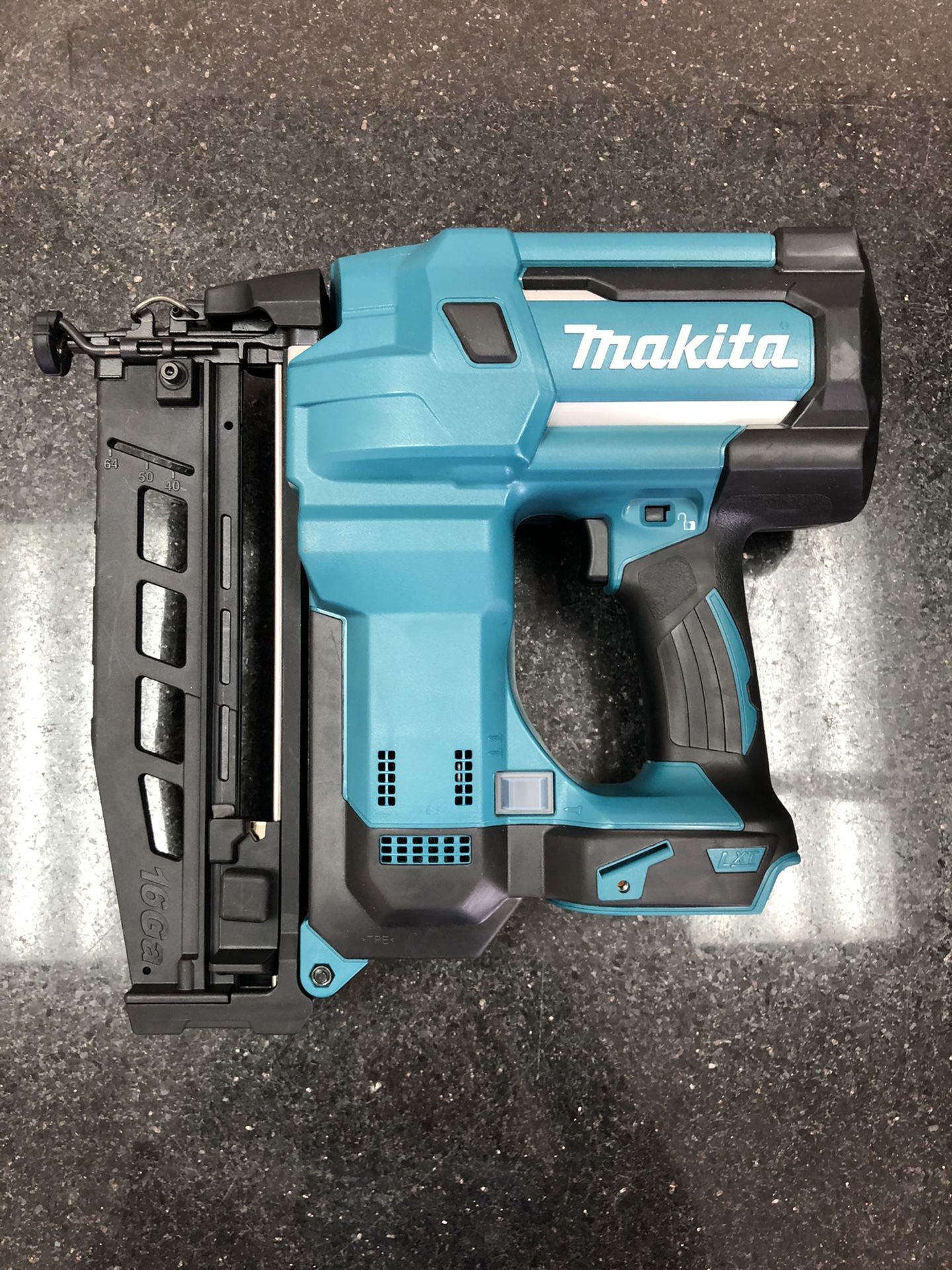 Makita Nail Gun **SET PRICE**