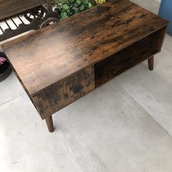 Wood Coffee Table / Living Room 