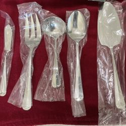 Bloomingdales MAIN COURSE 5-Pc Stainless Steel Hostess Set NIB Stamford Pattern