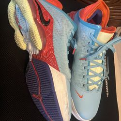 Nike