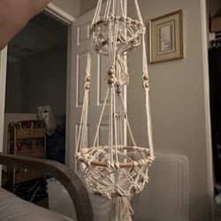 Macrame Hanging Plant Holder 