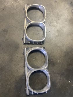 1967 caprice/impala head light bezels