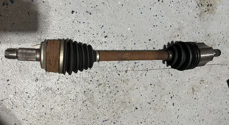 2009 Honda Accord Drivers Side Axle $40