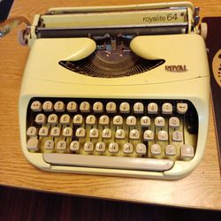 Royalite '64 Vintage Typewriter 