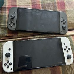 2 Nintendo Switch Oled