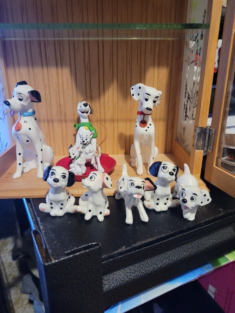 Disney 101 Dalmatians Figurines