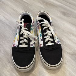 Kids Vans  Size 4,5