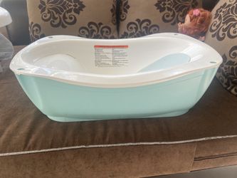 Bath tub 