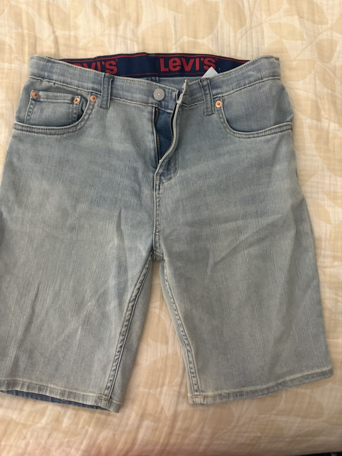 LEVIS SHORTS