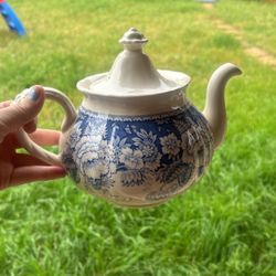 Vintage Tea Pot 