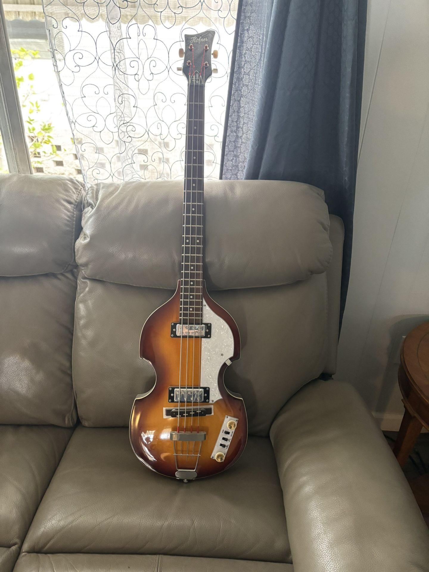 Hofner “McCartney” Style Bass Guitar