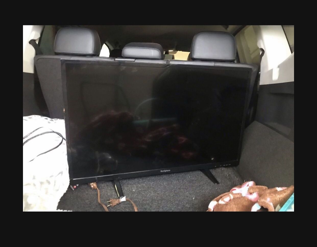 32 Inch Westinghouse TV With Remote
