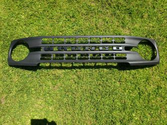 Ford Bronco Grille all black with factory black letters. Grill fits 2021 2022 2023 2024 2025 2026