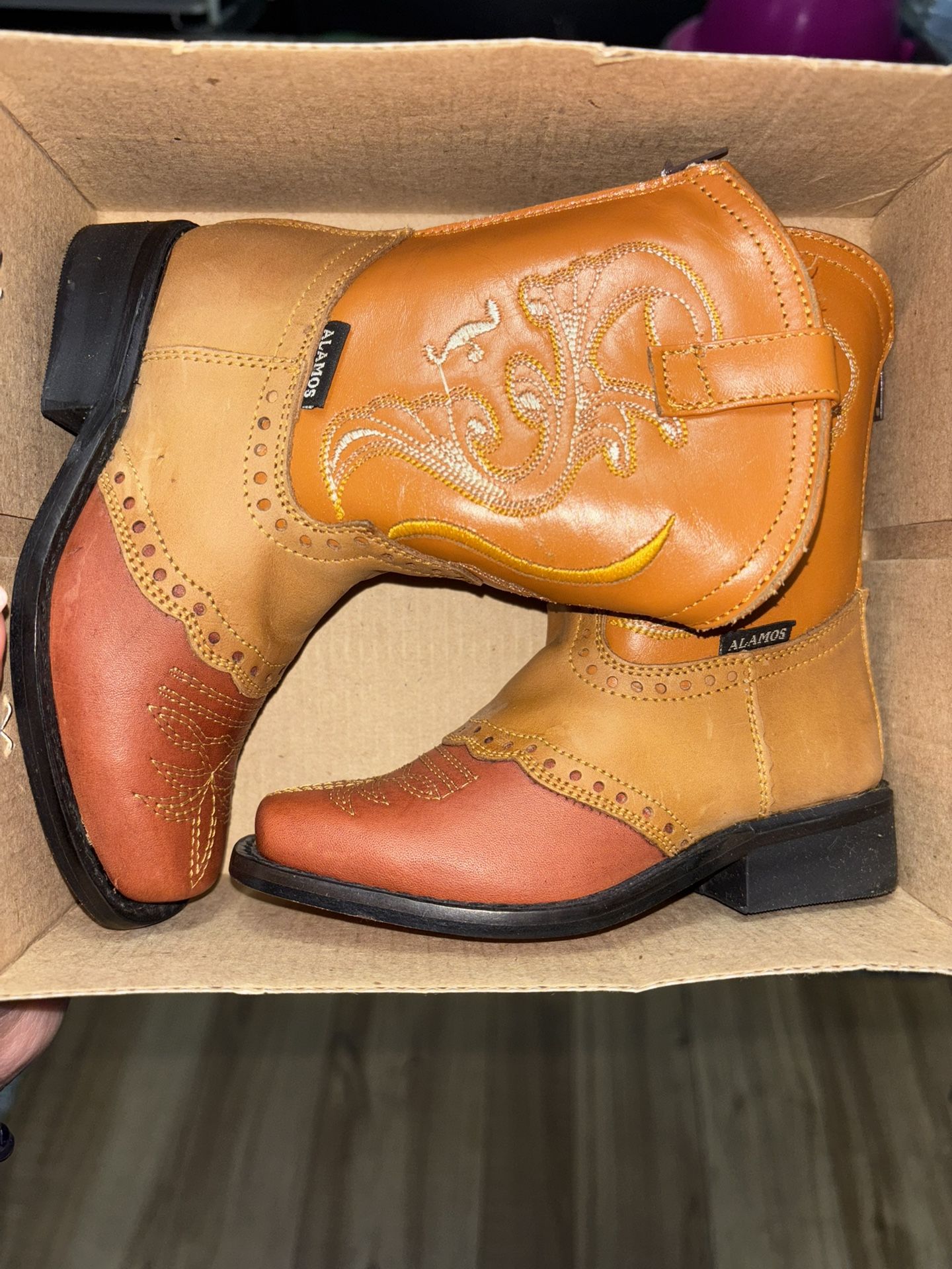 Boys Size 13 (6c) Cowboy boots