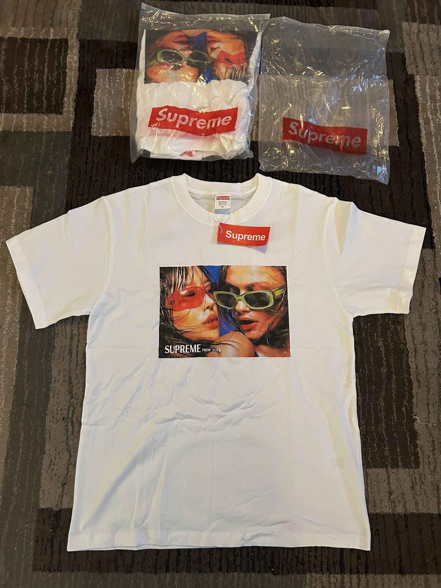 Supreme Girls Tee - www.rajagirimanappuram.com