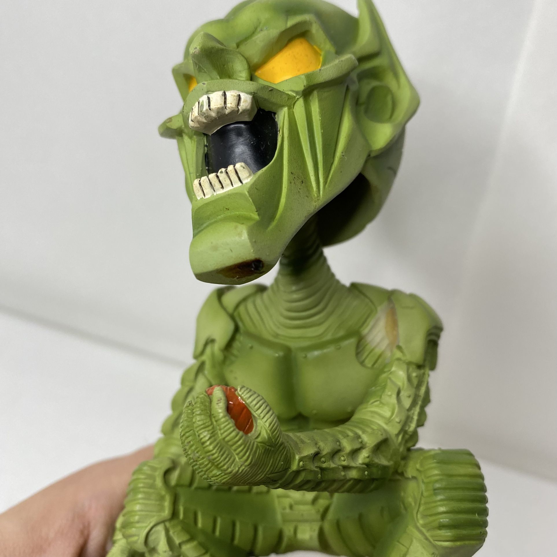 Neca Spiderman 2002 Green Goblin Bobblehead Head Knocker Green
