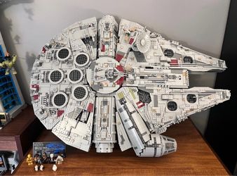 LEGO Star Wars UCS Millennium Falcon (75192)