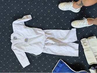 Tae kwon do size ex small sparing gear & gi