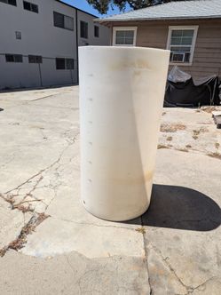 160 gallon water tank