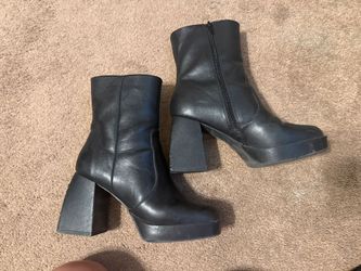 Dolce Vita Black Platform Ankle Boots – Women’s Size 6.5 – Used