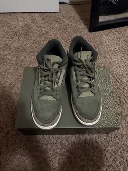 Air Jordan 3 Olive Green Sneakers