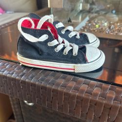 converse toddler boy sneakers size 7