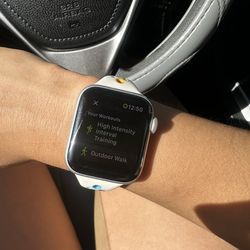 Apple Watch Series 6 aluminum 40mm