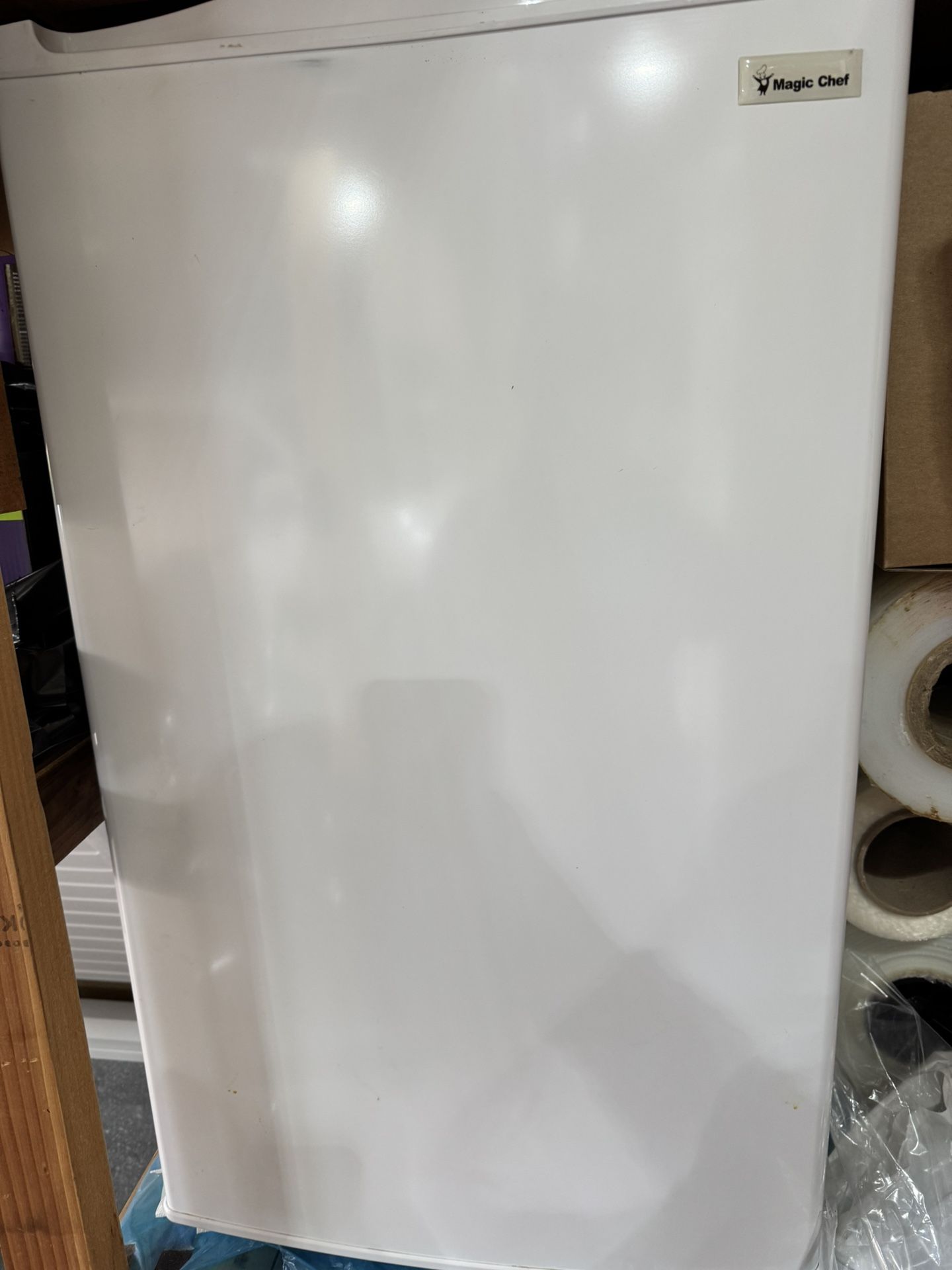 Magic Chef Fridge $40