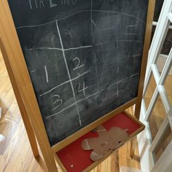 Art Easel , Blackboard And White Board 