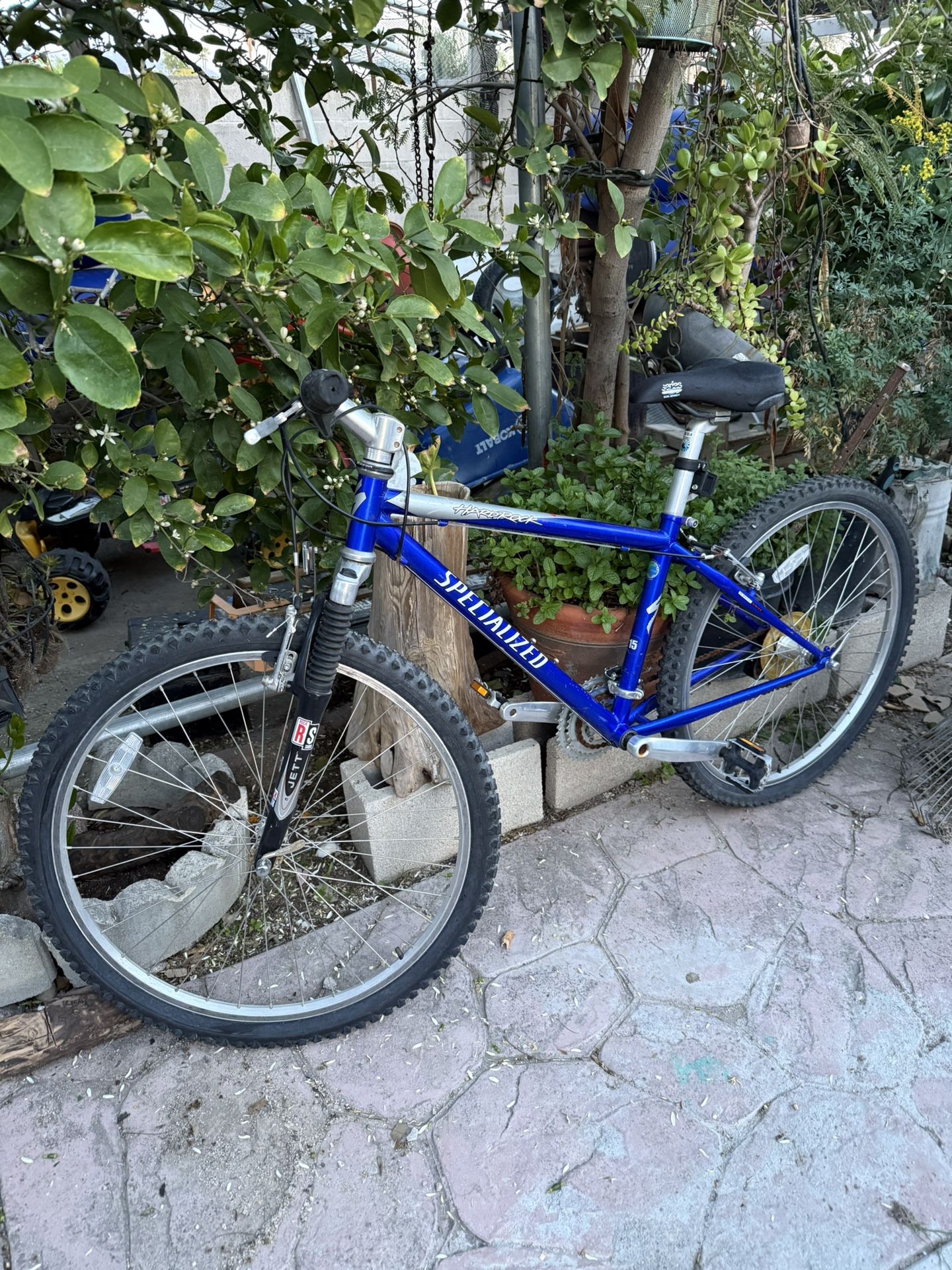 Specialized Hardrock Mountain bike, Great Condition 26”