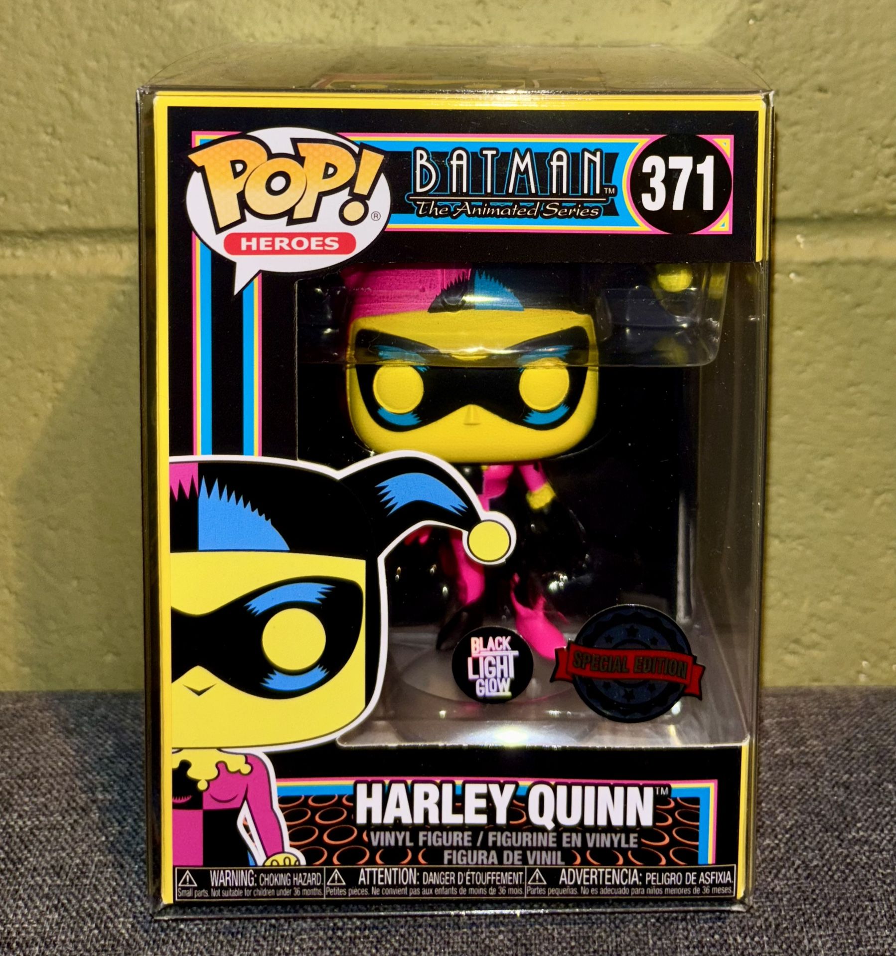 Harley Quinn (Blacklight) - DC Batman Animated Series Funko
