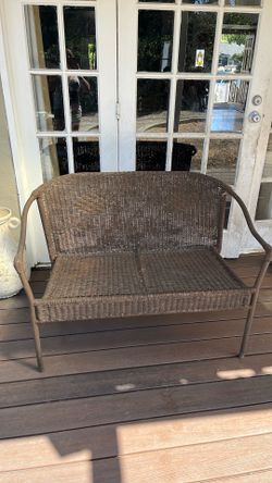 FREE - outdoor Chair
