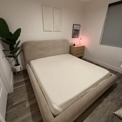 Platform Bed Frame - King 