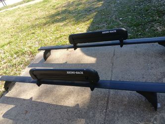 Rhino racks w/carrier