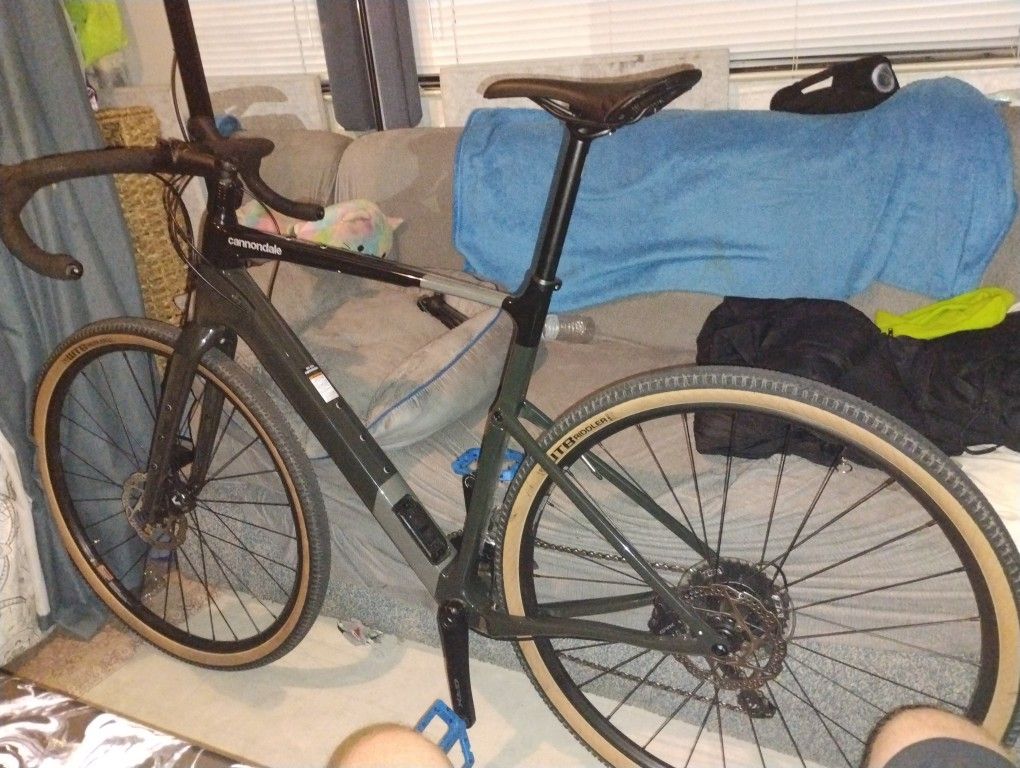 Cannondale Topstone 3   2022 