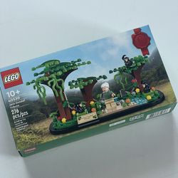 Lego JANE GOODALL TRIBUTE 