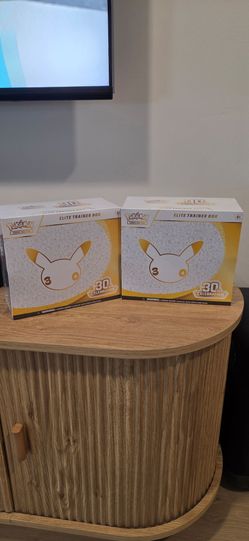 Pokemon 30th Celebration ETBs