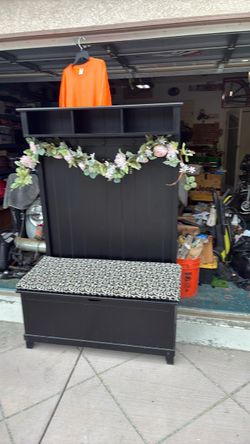 Entryway bench with storage and entertainment center