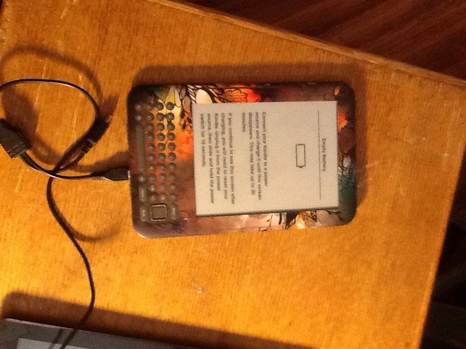Amazon Kindle Keyboard 3rd Generation | Model D00901 | Wi-Fi + 3G |condition is "Used". Item has signs of normal usage such as scratches and scuffs.