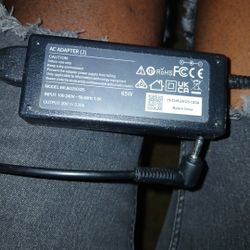 Lenovo 65watt Laptop Charger 