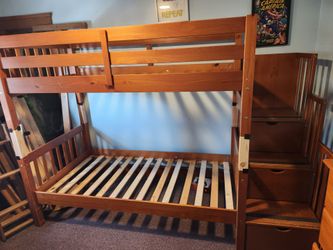 Wooden Bunkbed Twin over Twins w/ stairs