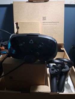 HTC Vive Focus Vision VR Headset Bundle + Facial Tracker  + Streaming Kit