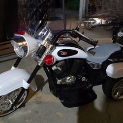 6v Motorized 3 Wheel Motorcycle